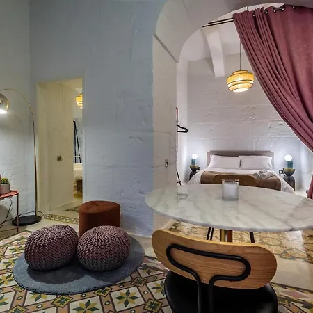 Impressive & Stylish Palazzino In Ddem1-3 Apartman Valletta