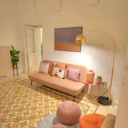 Apartman Impressive & Stylish Palazzino In Ddem1-3 *