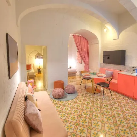 Apartman Impressive & Stylish Palazzino In Ddem1-3 *
