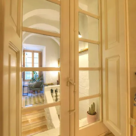 Impressive & Stylish Palazzino In Ddem1-3 Apartman