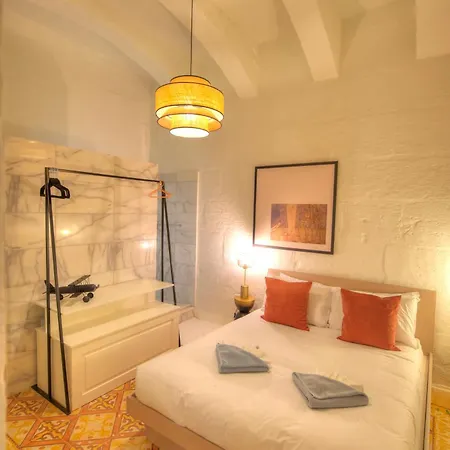 Impressive & Stylish Palazzino In Ddem1-3 Valletta