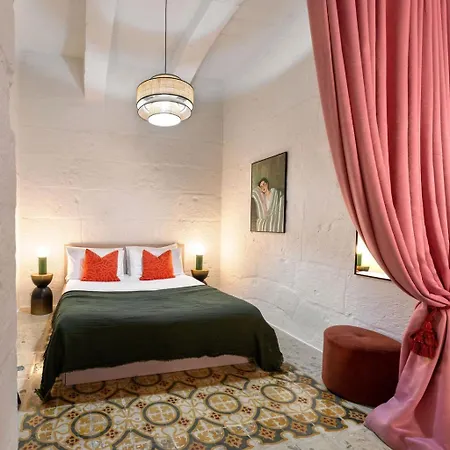 Impressive & Stylish Palazzino In Ddem1-3 *