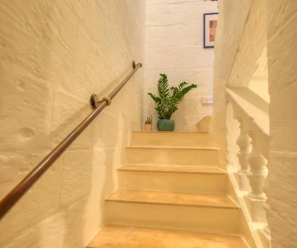 Impressive & Stylish Palazzino In Ddem1-3 Appartement *