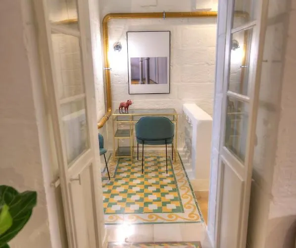 Impressive & Stylish Palazzino In Ddem1-3 *